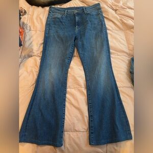 MOTHER Weekender Jeans in First Mate- 28 1/2 inseam